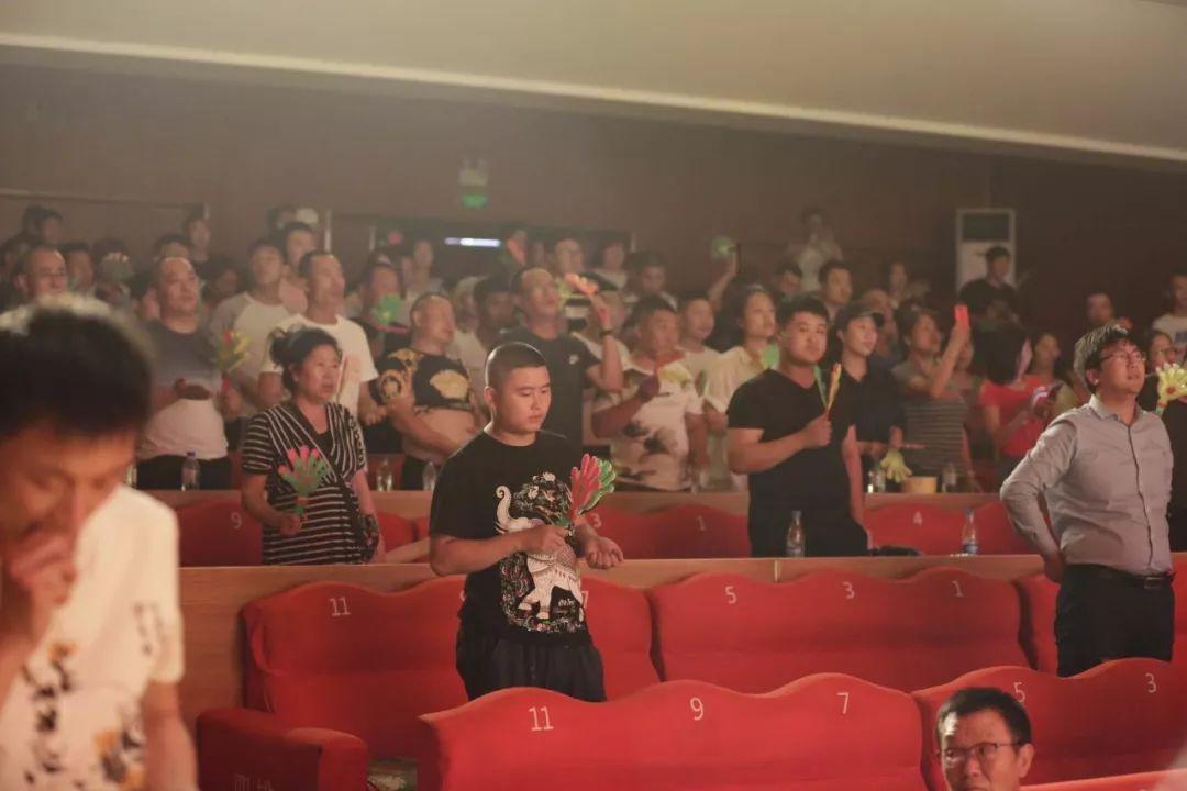 患有严重心脏病的犯人监狱会不会收？心脏支5个架监狱会收监吗？在监狱里干重体力活吗游戏画面